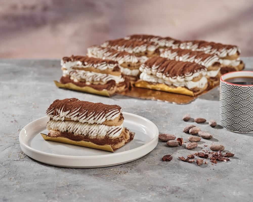 Kedi dili bisküvisi üzerinde tiramisu lezzeti. Kedi Dili Tiramisu